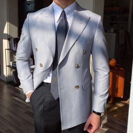 2022 итальянский тонкий мужской костюм Мужские костюмы Blazers British Slim Suit Man Blazer Homme PROM для мужчин 2021 весенний итальянский большой воротник джентльмен двубортный синий