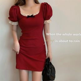 Square Collar Lace Vintage Red Colour Dress Female Summer Tight Sexy Bag Hip French Style 210529