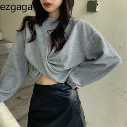 Ezgaga Oversized Sweatshirt Women Fashion O-Neck Long Sleeve Baggy Solid Outwear Korean Chic Crop Tops Streetwear Bluza Damska 210430