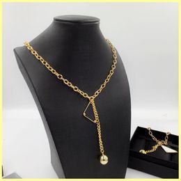 Mens Necklace Women Luxury Designer Necklaces Triangle Pendant P Necklace Jewellery Fashion Gold Necklaces Chain Link Wedding Party 21090702R