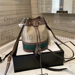 Classic 2021 Luxurys Designers Shoulder Bags Leather Handbags Girl Fashion Women Cross Body Metallic CrossBody Bucket bag Handbag