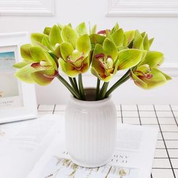 3D-gedruckte künstliche Blume 6 Köpfe eines Cymbidium-Palmenstraußes, Hochzeit, dekorativer Schmetterlings-Orchideen-Blumenstrauß-Hintergrund