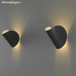 Modern minimalist bedside wall lamp can rotate led creative lamps wall aisle living room bedroom bedside lamp indoor and outdoor 210724