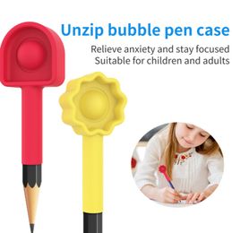Rainbow Push Popper Bubble Fidget Pen Case Educational Toys Decompression Finger Pressure Ball Unzip Bubble Pen Cap Cover Pencil Extender G625X2Y