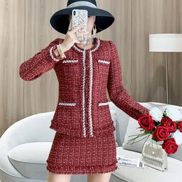 Winter Women Long Sleeve Beading Woollen Fringed Trim Tassels Pearls Pocket Jacket Coat and Skirt Female Two Piece Set 210416