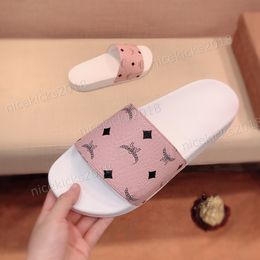 Slippers Paris Mens Womens Summer Sandals Beach Slide Home Slippers Black White Flat Scuffs Sliders Fashion Leather Rubber Shoes Pattern Sandal All Matc J0525