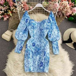 Women Blue and White Porcelain Print Dress Square Collar Sexy Lantern Sleeve Autumn Ladies Slim Tube Vestidos Mini Female HK040 210506