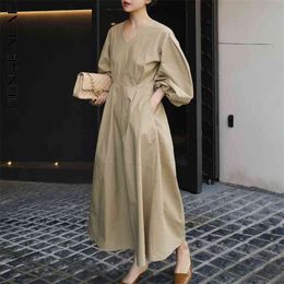 Simple Khaki Dress Women's Summer V-neck Waist Lantern Sleeve Mid-calf Big Swing Dresses Female Tide 5E372 210427