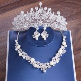 -Luxo noiva de cristal pérola flor traje conjuntos de strass gargantilha colar brincos tiara coroa mulheres casamento conjunto de jóias