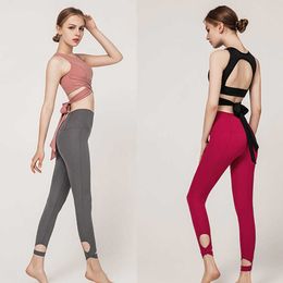 Sexy SeamlYoga Tops Pants Women Pilates Set Gym FitnSportwear Running Workout Vest Pant SleevelSport Bra Suit X0629