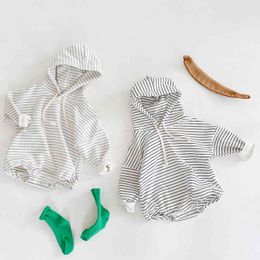 born Boys Girls Stripe Hooded Jumpsuits Clothes Autumn Winter Baby Rompers Knitted Long Sleeve Children 210429