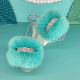 Jelly Slippers Transparent Crystal Flat Furry Slides For Women Fluffy Sandals Fur Flip Flop Ladies Summer 210903