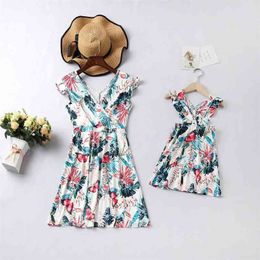 Summer Fashion Cotton Printed Mother and Daughter Dress Banquet Bandage High Waist Slim Family Parent-child Wear 210724