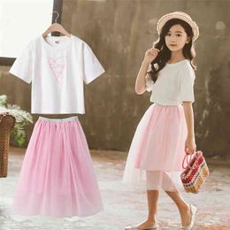 Summer Children Sets Casual Short Sleeve Print T-shirt Black Mesh Skirt 2Pcs Girls Clothes 3-12T 210629