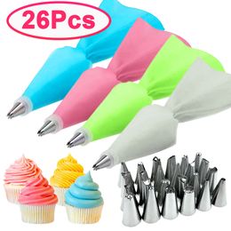 Cake Decorating Tools 8/26 pcs / set Silicone Pastry Bag Tips Kitchen Cream Filled Reusable Shoulder Bags 24 Nozzle