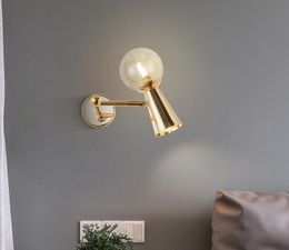 Feimefeiyou Nordic postmodern lamp light luxury golden bedroom creative wrought iron background wall dining living room