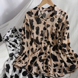 VANOVICH Fashion Printed Chiffon Shirt Is Thin, All-match Cardigan Sunscreen Tops Spring and Summer Korean Women 210615