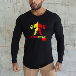 Muscleguys T-Shirt Men Spring Autumn Long Sleeve O-Neck T Shirt Men Brand Clothing Fashion Weightlifting Giant Cotton Tees 210421