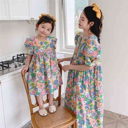 Summer Parent-child Dress Mother and Daughter V-neck Chiffon Small Floral Mommy Me Matching 210724