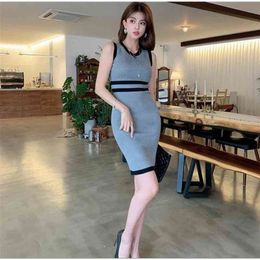 summer Korean style knitted temperament round neck sleeveless hip dress Knee-Length Office Lady 210416