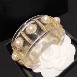 Hot Cuff Bangle Fashion Resin Design Jewellery Resin Pearls Bracelet Big Bangle Cuff Bracelet Hot Brand Jewellery Copper Jewellery Q0720