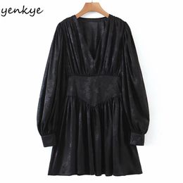 Women Vintage Jacquard Satin Slim A-line Dress Female Lantern Sleeve V Neck Casual Spring Short Robe 210514