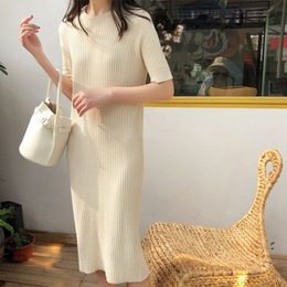 Ice Silk Breathable Solid Knitted Dress Women Knit Ribbed Straight Half Sleeve O Neck Basic Lady Dresses Summer Elegant 210518