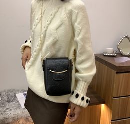 Cross Body Pearl Chain Bag Single Shoulder Cross-slung Mobile Phone Summer Female 2021 Fashion Mini Casual Thrifty Texture