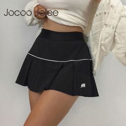 Women Summer Y2k Solid Pleated Elastic Waist Mini Skirt Light Letter Embroidery Sexy Preppy Street Style 210428