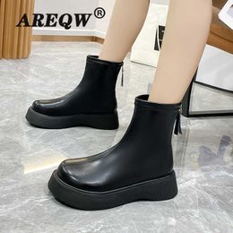 2022 New Chunky Boots Fashion Platform Women Ankle Female Sole Pouch Ankle Botas Mujer Round Toe Slip-On Women Ankle Boots Y1018