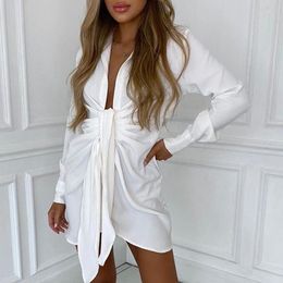 J&H Fashion Paris Vestido estilo camisa blanco-gris claro estampado tem\u00e1tico Moda Vestidos Vestidos estilo camisa 
