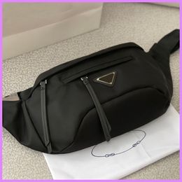 New Handbag Women Mens Carry On Luggage Fashion Sacoche Designer Backpacks Bag Luxurys Dsigners Handbags Chest Pack Bags D221196F