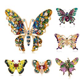 Fashion Colourful Butterfly Brooches Metal Crystal Rhinestones Brooch Animal Pins Accessories Banquet Wedding Bouquet Brooch Gift