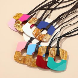 Pendant Necklaces U.Sun One Piece Classic Big Irregular Round Resin Necklace Link Chain For Women Statement Acrylic Girls Choker Jewellery