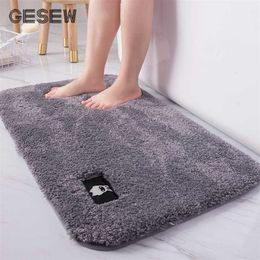 GESEW Toilet Door Absorbent Cake Velvet Mat Flood Carpet Bedroom Point Plastic Non-Slip Foot Pad Household Bath Rug Kitchen Mat 211130