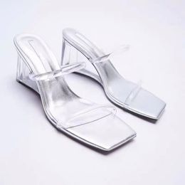 Slippers Square Toe Transparent Shoes Low Luxury Slides Slipers Women Jelly Flip Flops On A Wedge Designer 2021 Glitter Fabric H