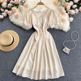 Women Fashion Sweet Retro Beaded Square Collar Short Sleeve Slim Elegant A-line Dress Clothing Party Vestidos S662 210527