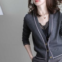 Fall Fashion Women Winter CLothese Black White Elegant Sweater and Cardigans Long SLeeve Button Up Knit Coat OL Jacket 210604