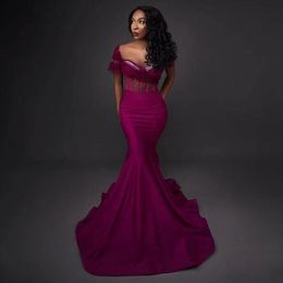 Purple Off the Shoulder Bridesmaid Dresses Tulle Strap Satin Sweep Train Maid of Honor Gowns Plus Size Formal Wears