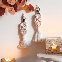 handmade wind chimes UK - Decorative Objects & Figurines Creative Nordic Handmade Dream Catchers Hanging Car Decor Pendant Key Ring Wind Chimes Bag Ornaments Keychian