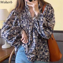 Vintage Women Blouse Lantren Sleeve V-neck Chic Lady Shirt Spring Autumn Boho Pattern Blusa Korean Fashion Tops 210519