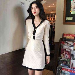 Women's Spring and Autumn Two-piece Fashion Woman T-shirt Long-sleeved Knitted Cardigan Dresses Suit GX283 210507