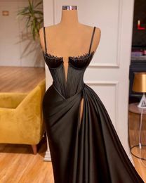 Sexy Elegant Black Mermaid Prom Dresses High Side Split Spaghetti Straps Ruched Satin Sweep Train Formal Evening Party Gowns Wear Robe de mariée