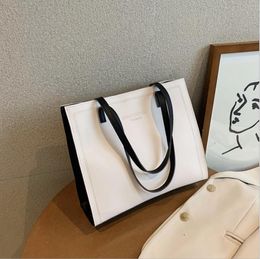 Shoulder Bags Simple And Large-Capacity One-Shoulder Big Female 2022 Summer Fashion Trendy Messenger Bag