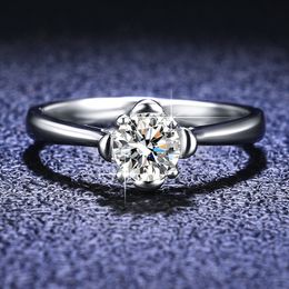 Platinum Excellent Cut Diamond Test Passed D Color High Quality Romantic Blossom Ring Female Jewelry