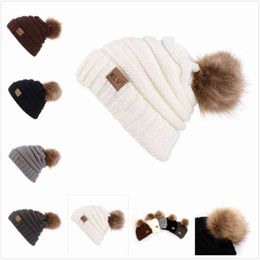 2021New Men Women Knitted Hat With Plush Pompon Baggy Warm Crochet Winter Wool Knit Ski Beanie Skull Slouchy Caps Hat Outdoor Y21111