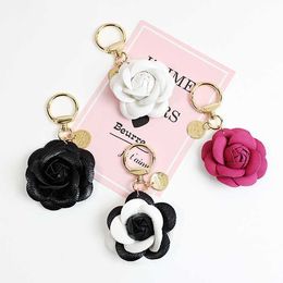 Cute Sweet Synthetic PU Leather Rose Camellia Flowers Keychain For Women Trinket Key Chains Ring Car Bag Pendent Charm D467 G1019