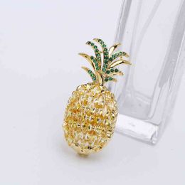 Cute Rhinestone Plant Brooches Women 2021 Luxury Crystal Pineapple Pin Costume Brooch Fashion Jewellery Clothes Accessories