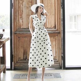 Korean Women's Clothing Summer Sundresses Elegant Polka Dot Dress Fashion Holiday Sleeveless Femme Robe 210529