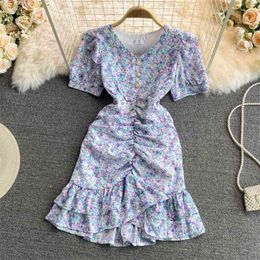 Fashion Elegant Vintage Floral Print Boho Beach Mini Dress Women Street Puff Sleeve V Neck Slim Chiffon Summer Party Robe 210514